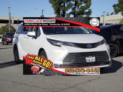 2022 Toyota Sienna XLE