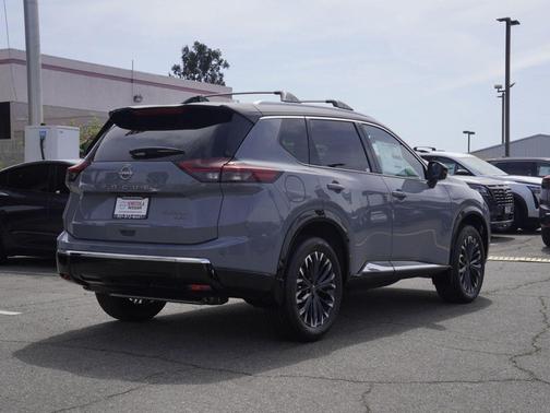 Boulder Gray Metallic 2026 Nissan Rogue Platinum