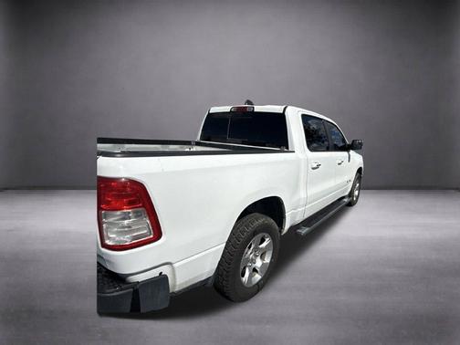 Bright White Clearcoat 2019 RAM 1500 Big Horn
