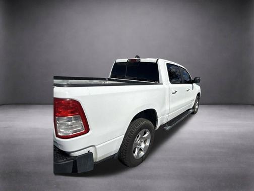 Bright White Clearcoat 2019 RAM 1500 Big Horn
