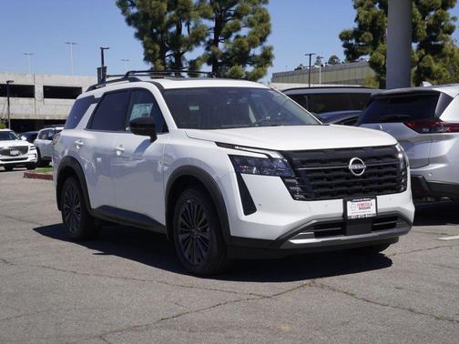 Everest White P 2026 Nissan Pathfinder SL