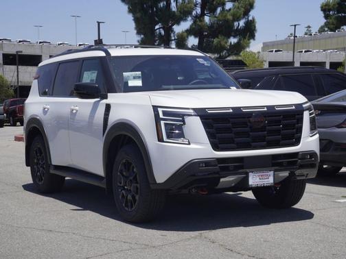 Aspen White Tricoat 2026 Nissan Armada PRO-4X