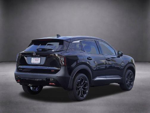 Super Black 2026 Nissan Kicks SR