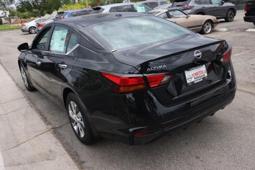 2025 Nissan Altima S