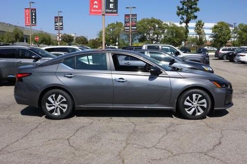 2025 Nissan Altima S