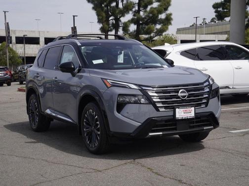 Boulder Gray Metallic 2026 Nissan Rogue Platinum