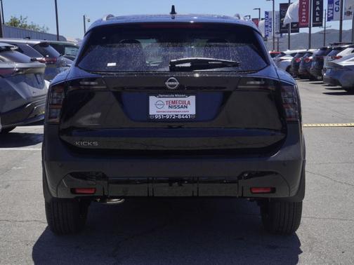 Super Black 2026 Nissan Kicks SV