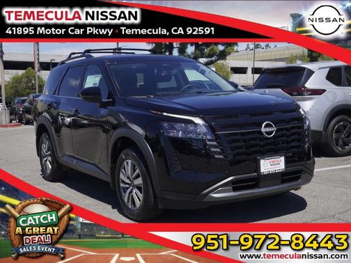 2026 Nissan Pathfinder SL