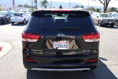 2018 Kia Sorento EX