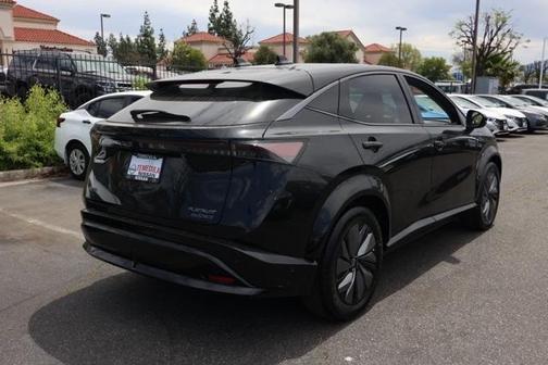 2025 Nissan ARIYA PLATINUM+