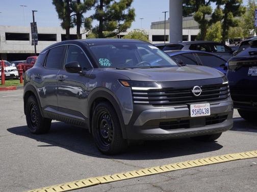 2t Gun Blk Roof 2025 Nissan Kicks SV