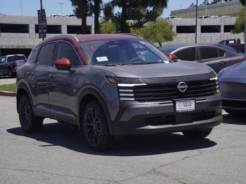 Gun Metallic 2026 Nissan Kicks SR