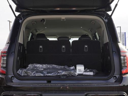 2026 Nissan Armada SV