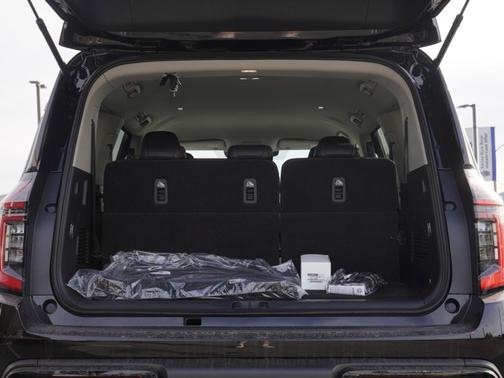 2026 Nissan Armada SV