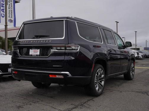 2023 Jeep Grand Wagoneer L Series III
