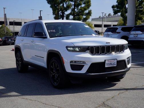 Bright White Clearcoat 2022 Jeep Grand Cherokee Limited