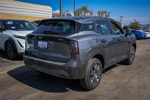 2025 Nissan Kicks S