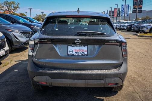 2025 Nissan Kicks S
