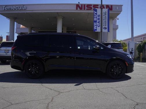 2024 Chrysler Pacifica Limited