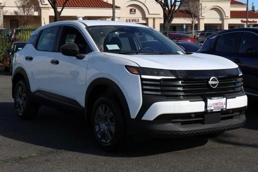 2025 Nissan Kicks S