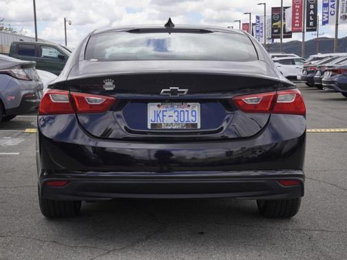 Mosaic Black Metallic 2018 Chevrolet Malibu LT