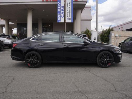 Mosaic Black Metallic 2018 Chevrolet Malibu LT