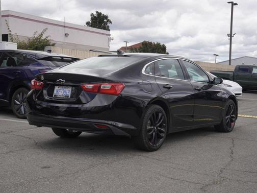 Mosaic Black Metallic 2018 Chevrolet Malibu LT
