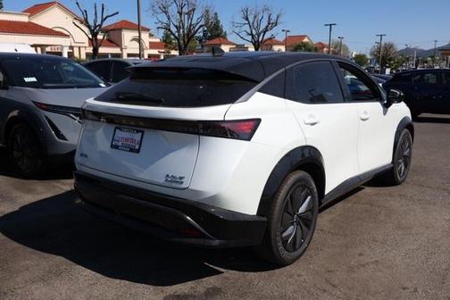 2025 Nissan ARIYA EVOLVE+