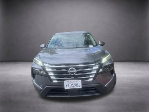 Gun Metallic 2025 Nissan Rogue SV