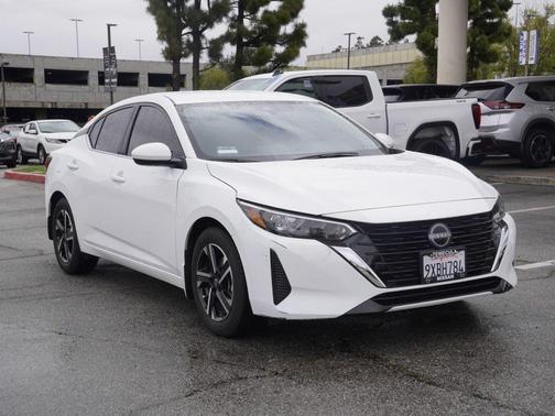 Cloud White 2025 Nissan Sentra SV