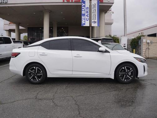 Cloud White 2025 Nissan Sentra SV