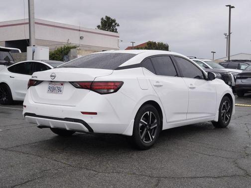 Cloud White 2025 Nissan Sentra SV
