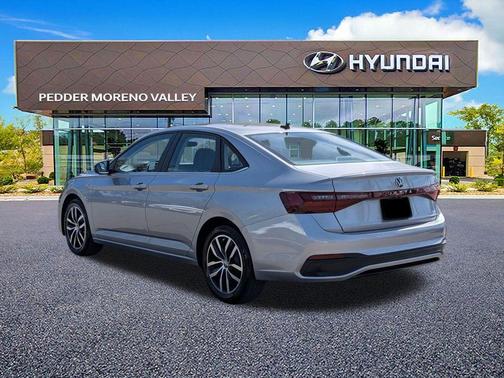 Pyrite Silver Metallic 2025 Volkswagen Jetta 1.5T SE