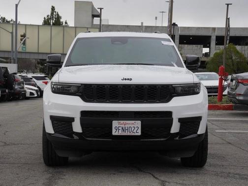 2023 Jeep Grand Cherokee L Laredo