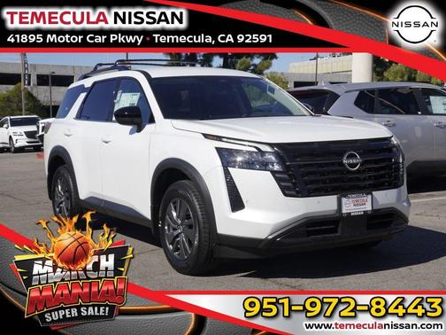 2026 Nissan Pathfinder SV