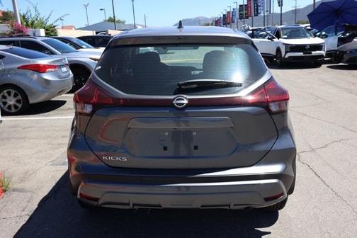 2025 Nissan Kicks Play S