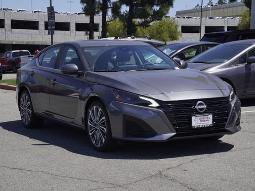 Gun Metallic 2026 Nissan Altima SV