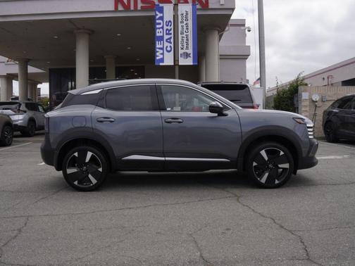 Gun Metallic 2026 Nissan Kicks SR