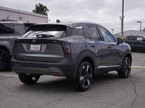 Gun Metallic 2026 Nissan Kicks SR