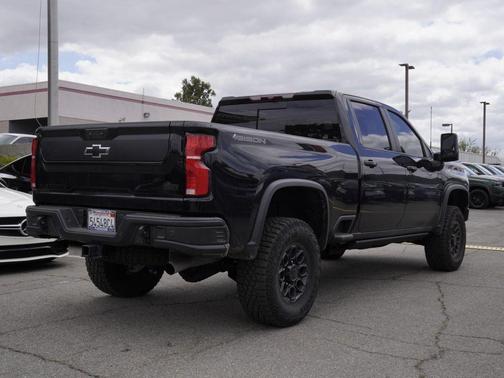 Black 2025 Chevrolet Silverado 2500 ZR2