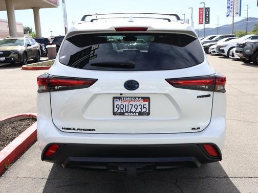 2024 Toyota Highlander Hybrid XLE