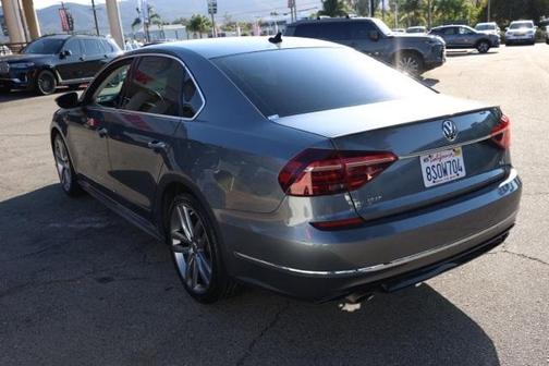2017 Volkswagen Passat 1.8T R-Line