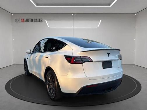 2022 Tesla Model Y Performance Dual Motor All-Wheel Drive