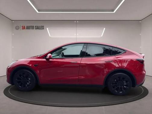 2022 Tesla Model Y Long Range Dual Motor All-Wheel Drive