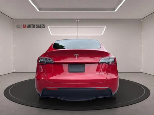 2022 Tesla Model Y Long Range Dual Motor All-Wheel Drive