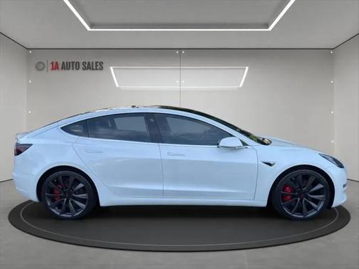 2020 Tesla Model 3 Performance