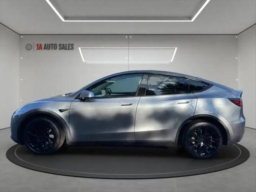 2024 Tesla Model Y Long Range Dual Motor All-Wheel Drive