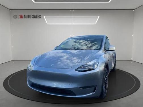 2024 Tesla Model Y Long Range Dual Motor All-Wheel Drive