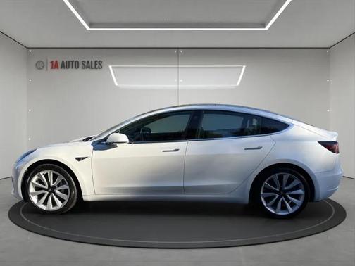 2019 Tesla Model 3 Long Range