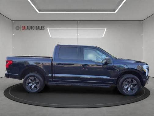 2024 Ford F-150 Lightning Flash